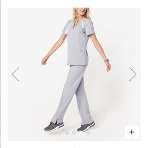 FIGS Scrubs Cement Set
